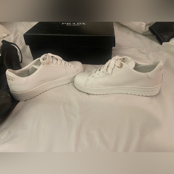 Designer sneakers - Picture 4 of 6